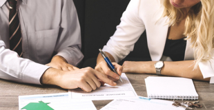 Qu'est-ce qu'une restructuration de dettes ?