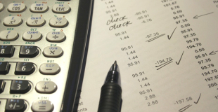 Quels types de crédits peut-on regrouper pour étaler les échéances ?