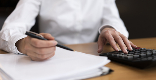 Rachat de crédit sur 7 ans (84 mois) : explication et comparateur