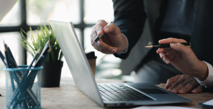Simulation Crédit Professionnel : simulateur en ligne gratuit !